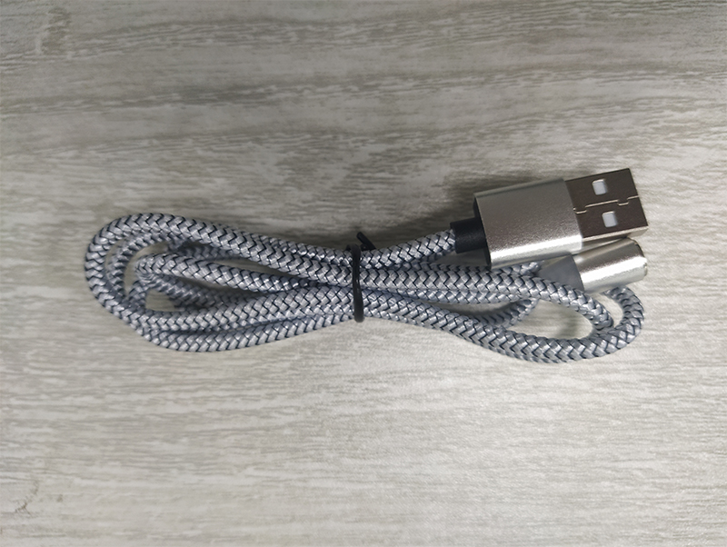 魚鱗編織限電流磁吸充電線，深圳磁吸充電線定制廠家